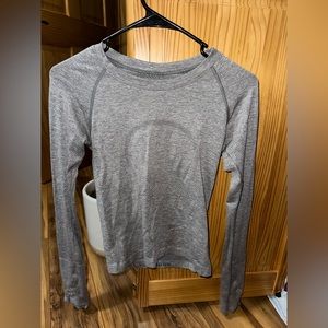 Swiftly Tech Long Sleeve Shirt 2.0
Race Length